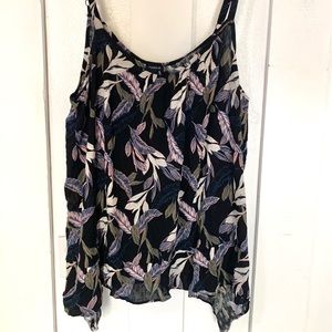 Torrid Black Floral Flowy Tank Size 4